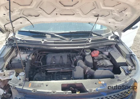 2014 Ford Explorer Police Interceptor z USA, uszkodzony, nr VIN 1FM5K8AR3EGB25242